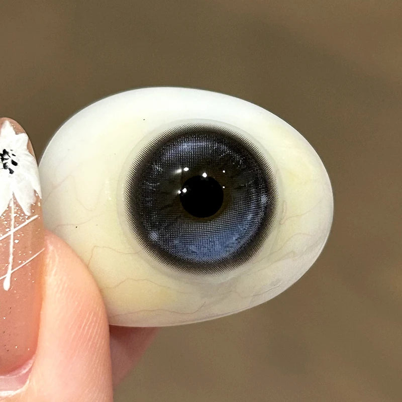 The premium artistry allows Blowing Bubbles to deliver a fluid, dew-like finish that feels incredibly bright and spiritually uplifting.