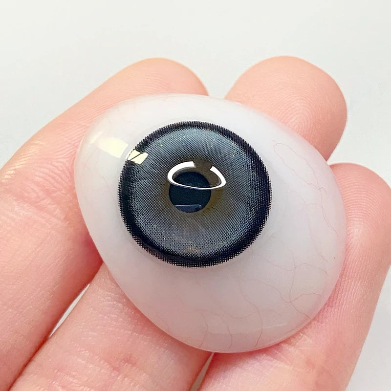 Gray colored contact lenses reveal a high-standard, dense pigment structure that provides a sharp, curated iris definition.