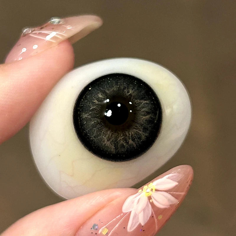 The premium pigment layering allows Milky Way Gray to deliver a high-contrast brilliance that mimics the infinite layers of a distant galaxy.