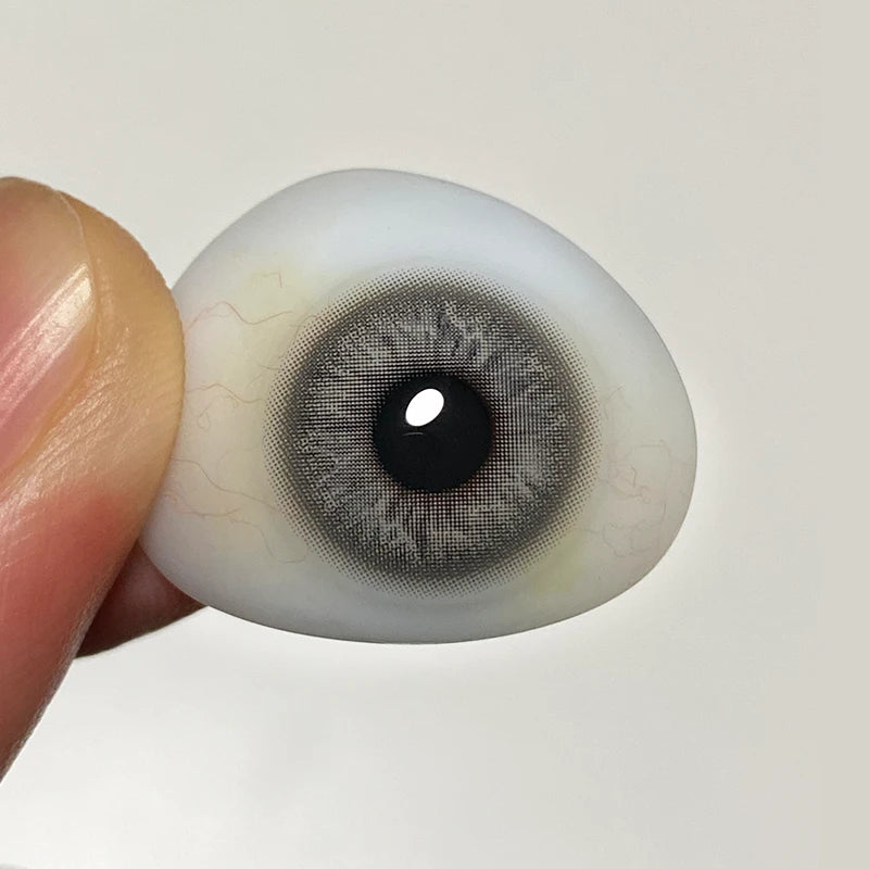 The premium pigment layering allows Tapestry Gray to provide a soft-focus, tactile brilliance that adds unparalleled character and depth to the iris.