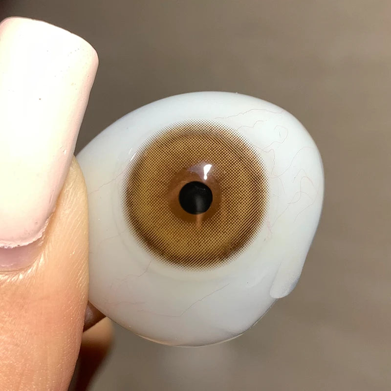 The high-standard pigment blend allows Timber Brown to offer a grounded yet striking finish that enhances individuality.